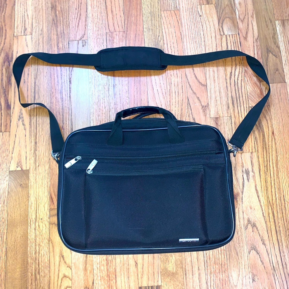 Samsonite Classic Black Multi-Pocket Business Travel Laptop Bag w/Shoulder Strap
